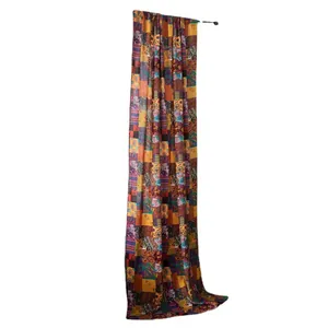 Boheems gordijn van katoen en linnen met kleurrijke mandala en geometrische prints