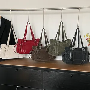 Retro-Tragetasche mit vielen Taschen in Beige, Burgund, Braun, Grün und Schwarz