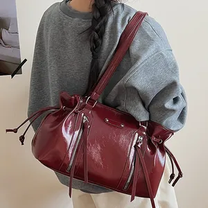 Vintage Glossy PU Leather Tote Bag Women Large Capacity Drawstring Shoulder Bag Tassel Zippers Fashion Commuting Bag