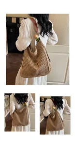 Détail du sac fourre-tout tissé à la main avec bandoulière en cuir brun et maille ajourée