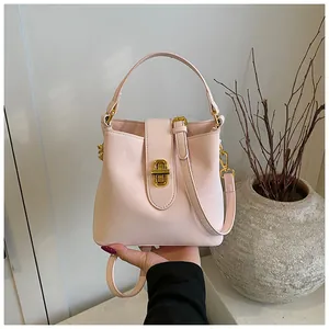 Women Vintage PU Leather Bucket Bag Minimalist Soft Tote Handbag With Metal Turn-lock Crossbody Shoulder Bag Small Purse