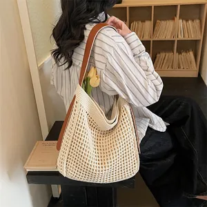 Grand Sac Fourre-Tout Tissé Décontracté pour Femmes Crochet Ajouré Sac d'Épaule Bandoulière Cuir PU pour Vacances Plage