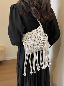 Handgewebte Boho-Umhängetasche aus Baumwolle mit langen Fransen für Damen