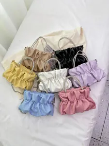 Sacs nuages froncés avec poignées en strass et bandoulières chaînes en sept couleurs