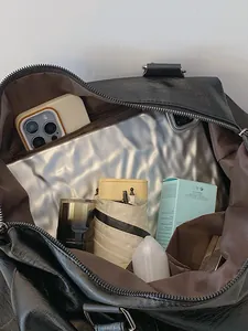 Schwarze Damen Shopper Tasche aus Leder mit großem Innenraum für Laptop und Zubehör