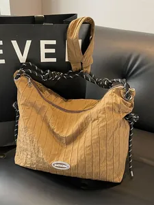 Sac Sous le Bras Plissé pour Femmes Sac à Épaule en Nylon Plissé Avec Sangle en Corde Tressée Style Coréen Sac Fourre-tout Décontracté