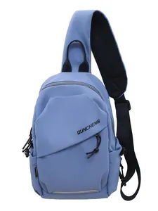 Bolso de pecho azul impermeable de nailon con correa ajustable y gran capacidad