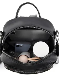 Zaino nero da donna di grande capacità con interno spazioso e tasca con cerniera