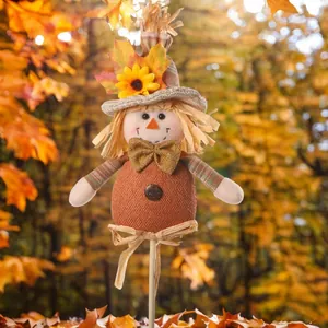 Decorazione spaventapasseri da giardino con cappello a girasole e tessuto di iuta