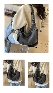 Gros plan du sac hobo en jean délavé avec des détails tressés en corde sur le côté