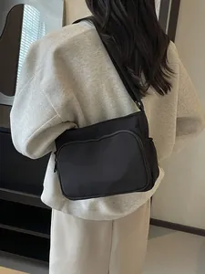 Sac Bandoulière Femme en Nylon Décontracté Multi-Poches Petit Sac à Épaule Carré Style Cargo Techwear pour Voyage Quotidien