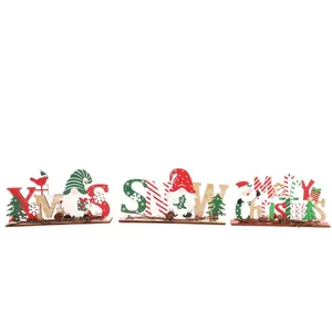 Set di 3 decorazioni natalizie in legno con gnomi, scritte XMAS, SNOW e Merry Christmas