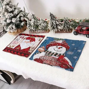 Tovagliette natalizie in maglia con Babbo Natale e pupazzo di neve per decorazione tavola