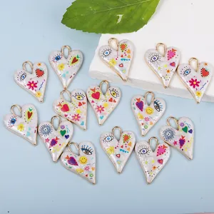 Bunte Graffiti Herz-Anhänger aus weißer Legierung für DIY-Schmuck und Ketten