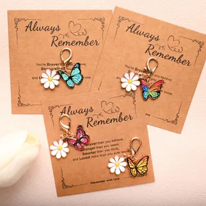 Porte-clés Pendentif Papillon Marguerite en Émail Avec Carte Inspirante Fermoir Mousqueton en Alliage Pour Femme Fille Cadeau