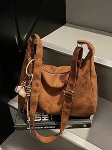 Dames Imitatiesuède Tote Bag Grote Capaciteit Hobo Schoudertas Met Koffiekopje Charm Casual Eenvoudige Crossbody Tas