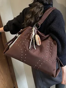 Sac Fourre-Tout en Suédine Vintage Avec Rivets Pour Femmes Grande Capacité Sac à Épaule Avec Charme Donut Rétro Navette