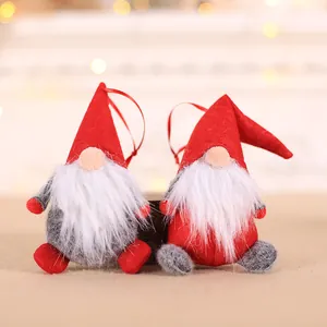 Set mit zwei Weihnachtsgnomen in Rot und Grau, kleine Wichtelfiguren mit Aufhänger Dekoration