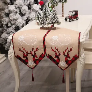 Runner da Tavolo in Lino con Renne di Natale Bordo Plaid Rosso Nero Ricamo Fiocchi di Neve Nappine per Decorazioni per Feste