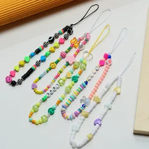 Handgefertigte Handyketten mit Regenbogenperlen, LOVE-Buchstaben und Herzen