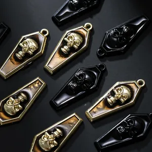 Pendentifs cercueil tête de mort en noir et vieil or pour création de bijoux gothiques