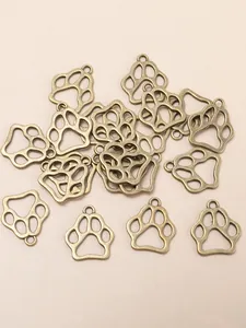 Détails de breloques en bronze antique en forme de pattes d'animaux pour bijoux DIY