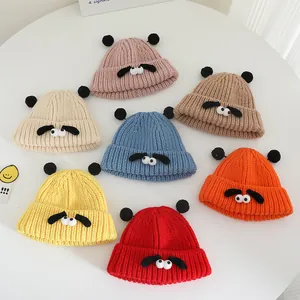Bonnets tricotés colorés pour enfants avec oreilles de chiot et pompons doux