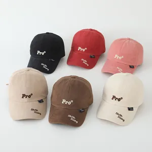 Platliggende katoenen baseballpetten in zes kleuren met hoogwaardig Pro-letterborduurwerk
