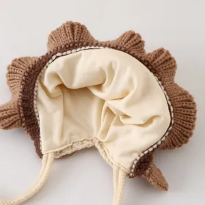 Cappello invernale a maglia per bambine con calda fodera in cotone e design dinosauro