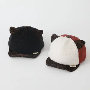 Détails de casquettes d'hiver pour bébés avec visières léopard et oreilles d'animaux