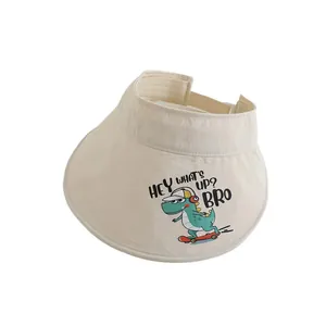 Beigefarbener Kinder Sonnenhut mit Dino-Print und offenem Design für den Sommer
