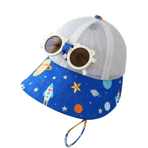 Kids breathable blue mesh sun hat with space print brim and bear sunglasses decor