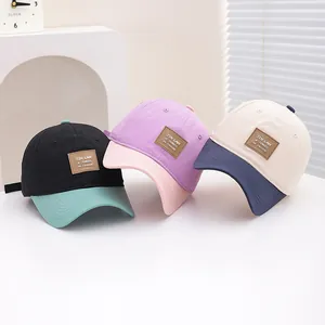 Kleurblok baseballpetten voor kinderen met lederen patches in drie diverse pastelkleuren