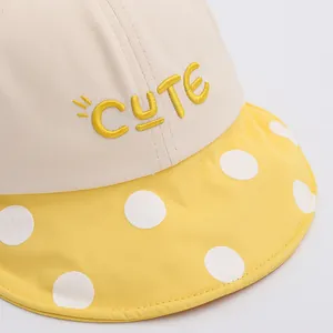 Cappello da sole giapponese per neonati con ricamo e tesa gialla a pois per protezione