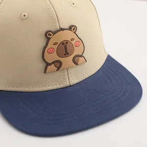 Kinderen honkbalpet met schattige Capybara cartoon patch in beige en marineblauw