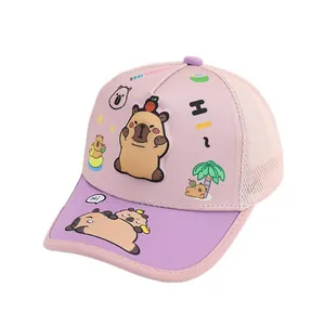 Kinder Mesh-Basecap in Rosa und Lila mit Cartoon-Wasserschwein-Prints als Sonnenschutz