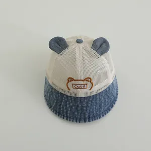 Chapeau de soleil en denim pour bébé avec oreilles 3D et broderie d'ours mignon