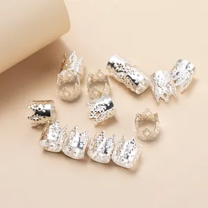Détail de perles de dreadlocks creuses en argent pour accessoires de décoration