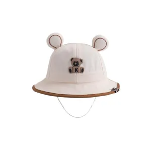 Mignon chapeau de soleil beige pour bébé avec oreilles 3D et patch ours pour enfants