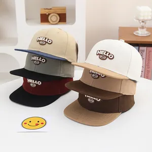 Gorra de Béisbol para Niños Ala Plana Color de Contraste Snapback Con Parche Bordado Letra Hello Para Niños Niñas Protección Solar