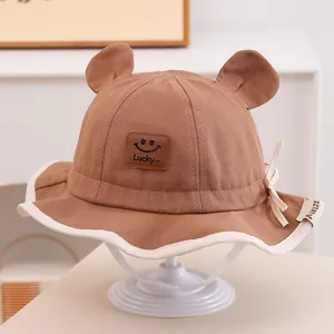 Chapeau bob marron en coton pour enfants avec oreilles d'ours et patch Lucky Smile
