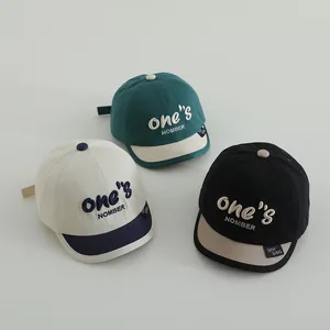 Gorra de béisbol de algodón para bebé con bordado y visera blanda en tres combinaciones
