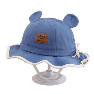 Chapeau de soleil bleu marine pour bébé avec oreilles 3D et patch en cuir Lucky