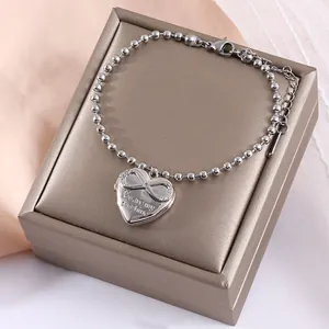 Bracelet à billes argenté avec médaillon cœur infini gravé You are my sunshine