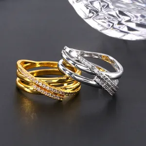 Bagues entrelacées en or et argent avec micro-pavage de zircone pour femmes