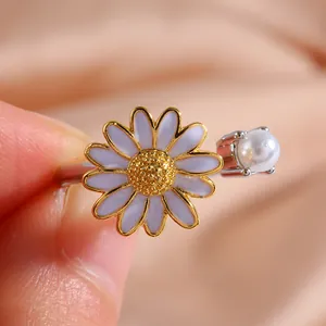 Drehbarer Gänseblümchen-Ring mit Zirkon und Perle, verstellbares Metallband