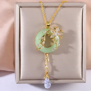 Collana Vintage in Rame Placcato Oro Con Ciondolo a Fiore in Zirconia Finta Giada Pingan Kou e Goccia di Cristallo Viola Gioielli Donna