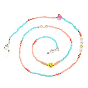 Cordino di perline colorate con lettere LOVE, smiley giallo e ciondolo lecca-lecca