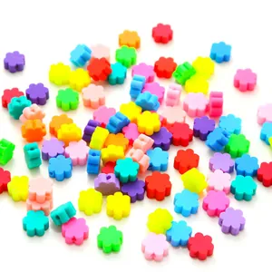 Mélange coloré de perles en résine en forme de fleur pour bijoux et colliers DIY