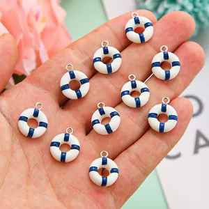 Mini blauw-witte reddingsboei hangers voor het zelf maken van creatieve sieraden